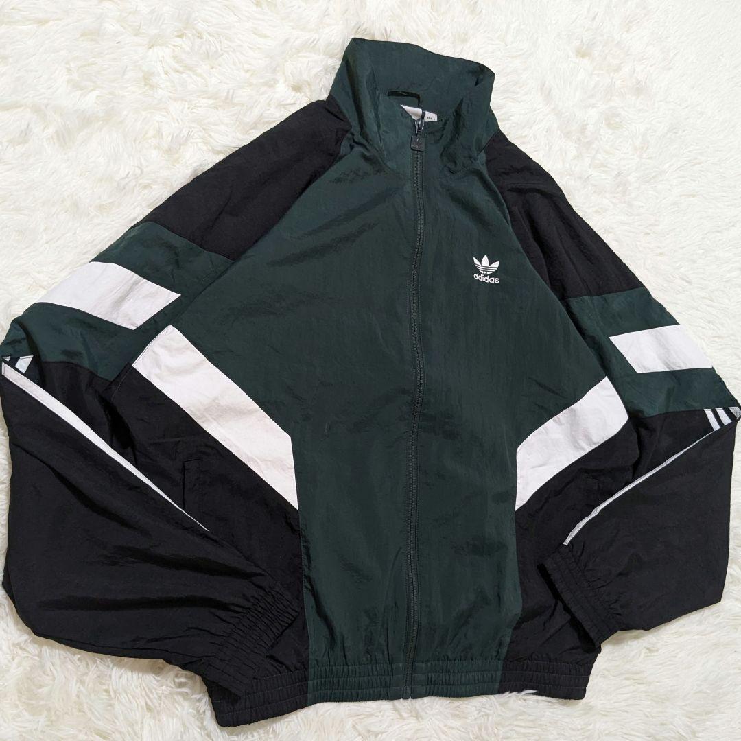 極美品 常田大希着用類似品アディダスナイロントラック 極美品 常田大希着用類似品アディダスナイロントラック