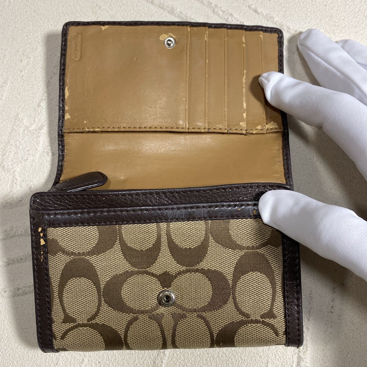 COACH コーチ 二つ折り財布 シグネチャー ベージュ ブラウン COACH コーチ二つ折り財布 ベージュ/ブラウン シグネチャー