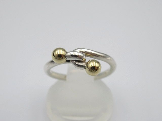☆TIFFANY&Co. ティファニー フック&アイ シルバー×ゴールド 925/750刻印 SV925 K18 18金 リング 指輪 レディース アクセサリー 12号☆(シルバー)|売買されたオークション情報、Yahoo!オークション(旧ヤフオク!) の商品情報をアーカイブ公開 - オークファン(aucfan.com) ☆TIFFANY&Co. ティファニー フック&アイ シルバー×ゴールド 925/750刻印 SV925 K18 18金 リング 指輪 レディース アクセサリー 12号☆(シルバー)|売買されたオークション情報、Yahoo!オークション(旧ヤフオク!) の商品情報をアーカイブ公開 - オークファン(aucfan.com)
