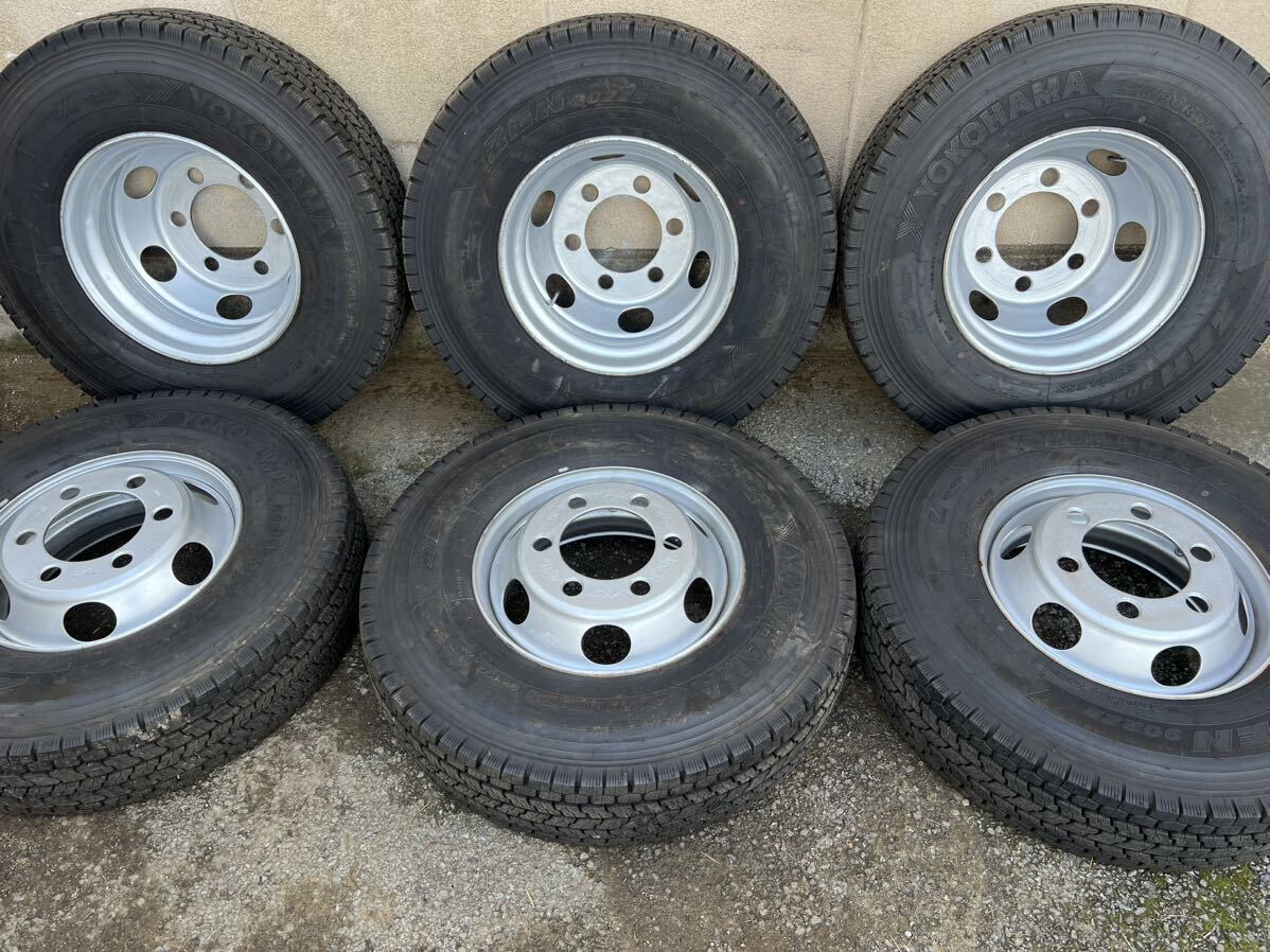 スタッドレス　YOKOHAMA 225/90R17.5 127/125L LT ZEN902ZE 902 ZE 17.5×6.00 135-9 再塗装　　6本値段