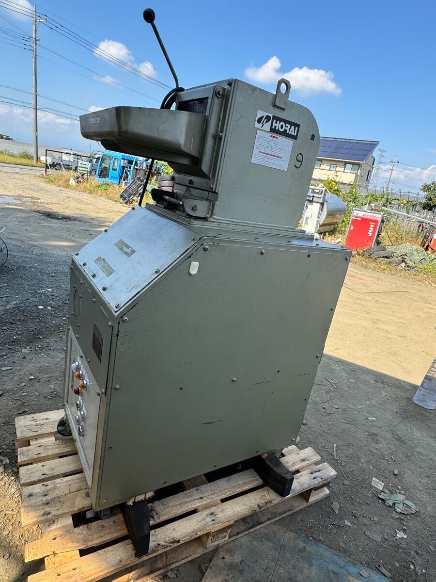 HORAI VNC3-210 型 2,2kw 3馬力、三祖200Vプラスチック粉砕機三祖 HORAI VNC3-210 型 2,2kw 3馬力、三祖200Vプラスチック粉砕機三祖