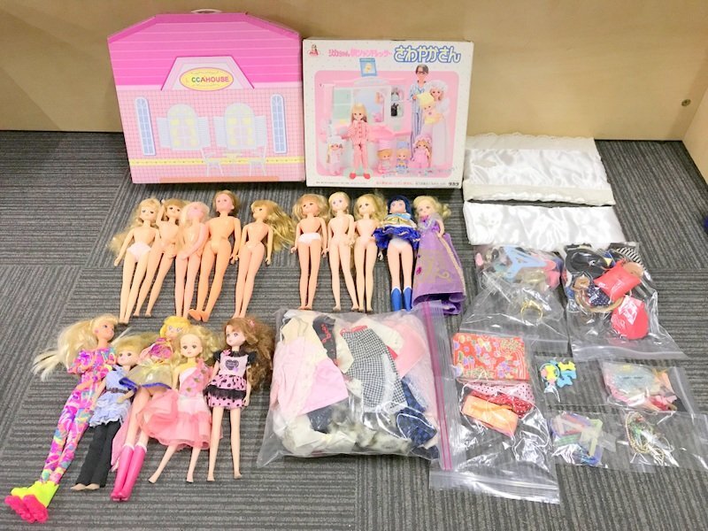 タカラ LICCA HOUSE リカちゃん 朝シャンドレッサー さわやかさん 洗面台 セーラームーン バービー 人形 洋服 他 まとめ 1円～　S4152