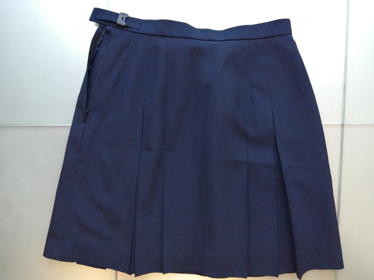 岡山県[明誠学院高校]女子制服 HIROKO KOSHINO 冬服セーラー服+
