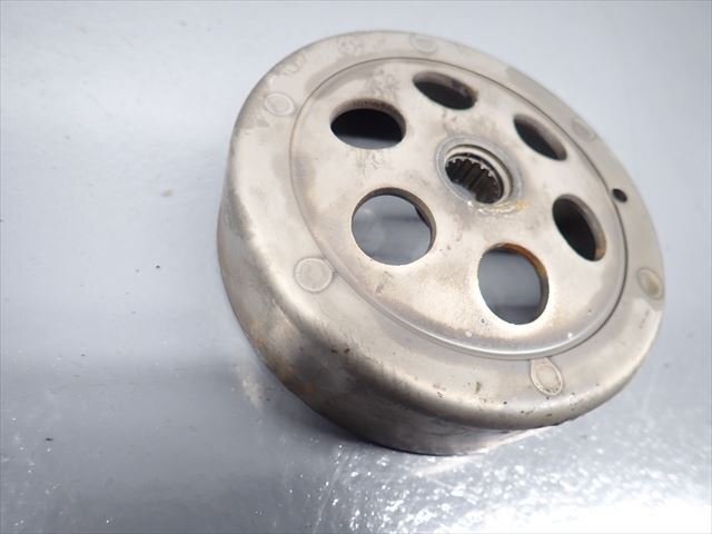 εFC02-85 ヤマハ マジェスティ125FI LPRSE27106A 平成18年式 エンジン クラッチアウター ドリブンフェイス 破損無し！