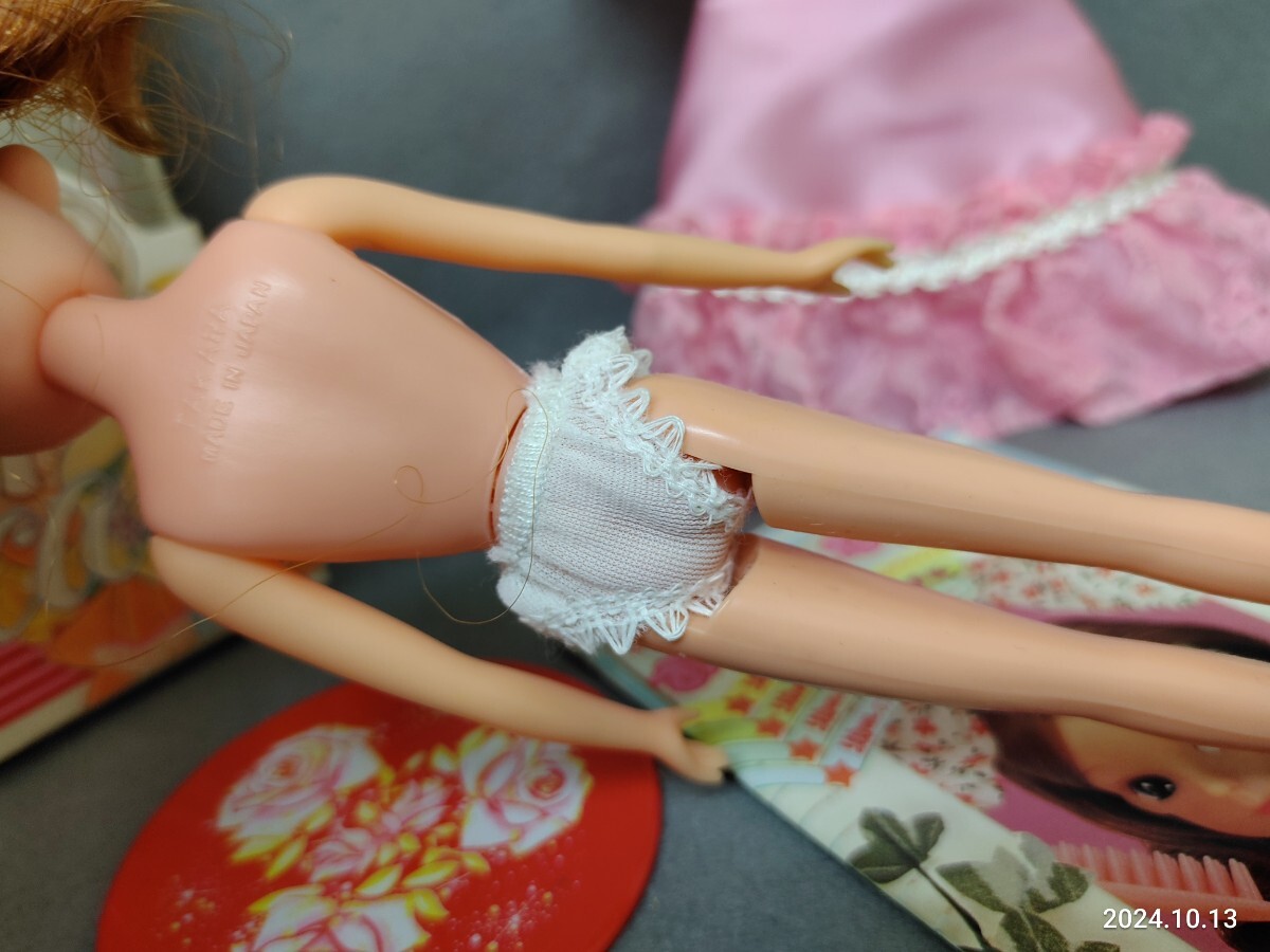 昭和レトロ 1970年代 旧タカラ 2代目リカちゃん かわいいリカ 昭和レトロ 1970年代 旧タカラ 2代目リカちゃん かわいいリカ