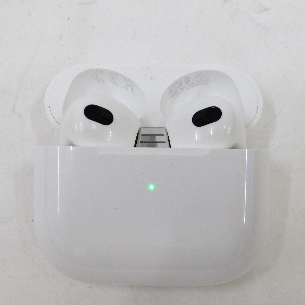 Hn434941 アップル　AirPods　第3世代　MME73J/A　中古