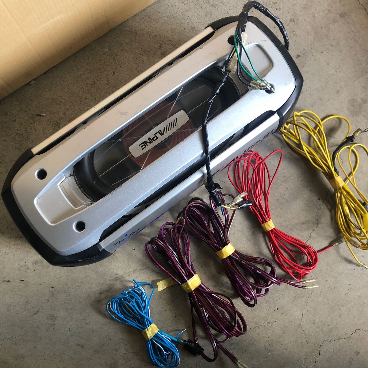 Alpine Swe-1400 Powered Subwoofer Working Car Audio for sale