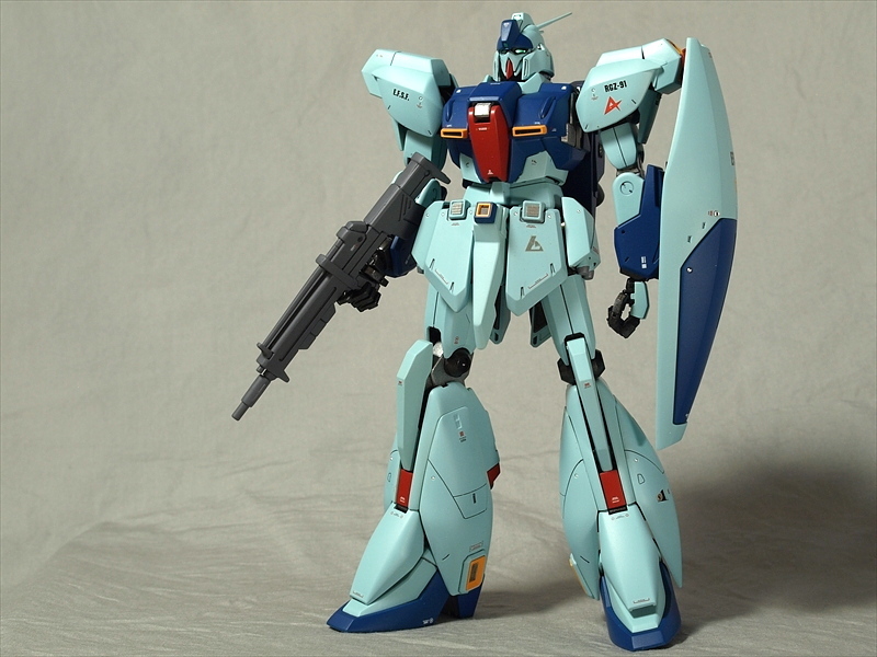 MG1/100 リ・ガズィ(逆襲のシャアVer.)　塗装完成品