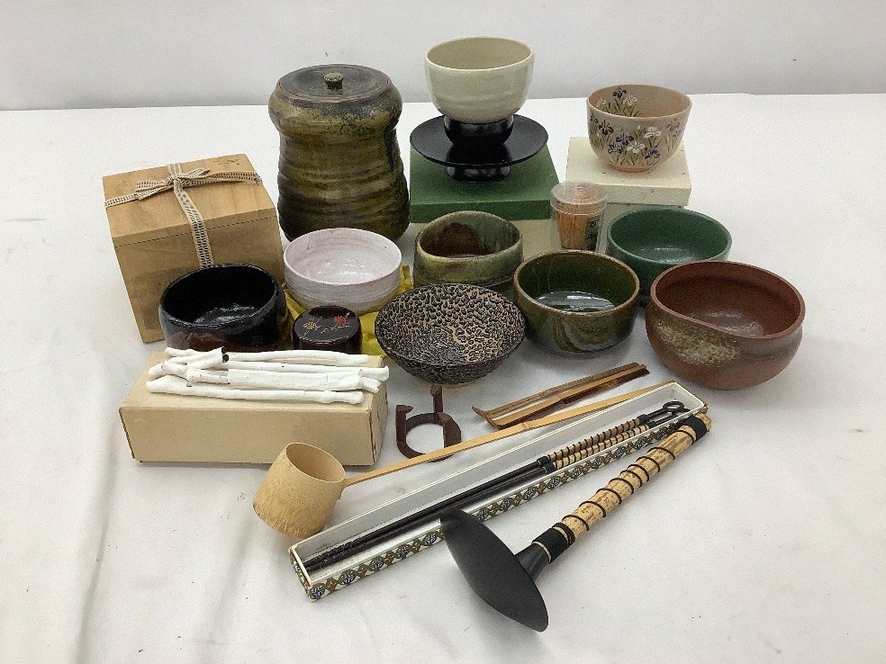 花泉/小倉寅介他 茶道具まとめ/茶碗/建水/水指/茶筅/茶杓/炭道具/枝炭他 ワレ有 未使用含む 中古品 ACB