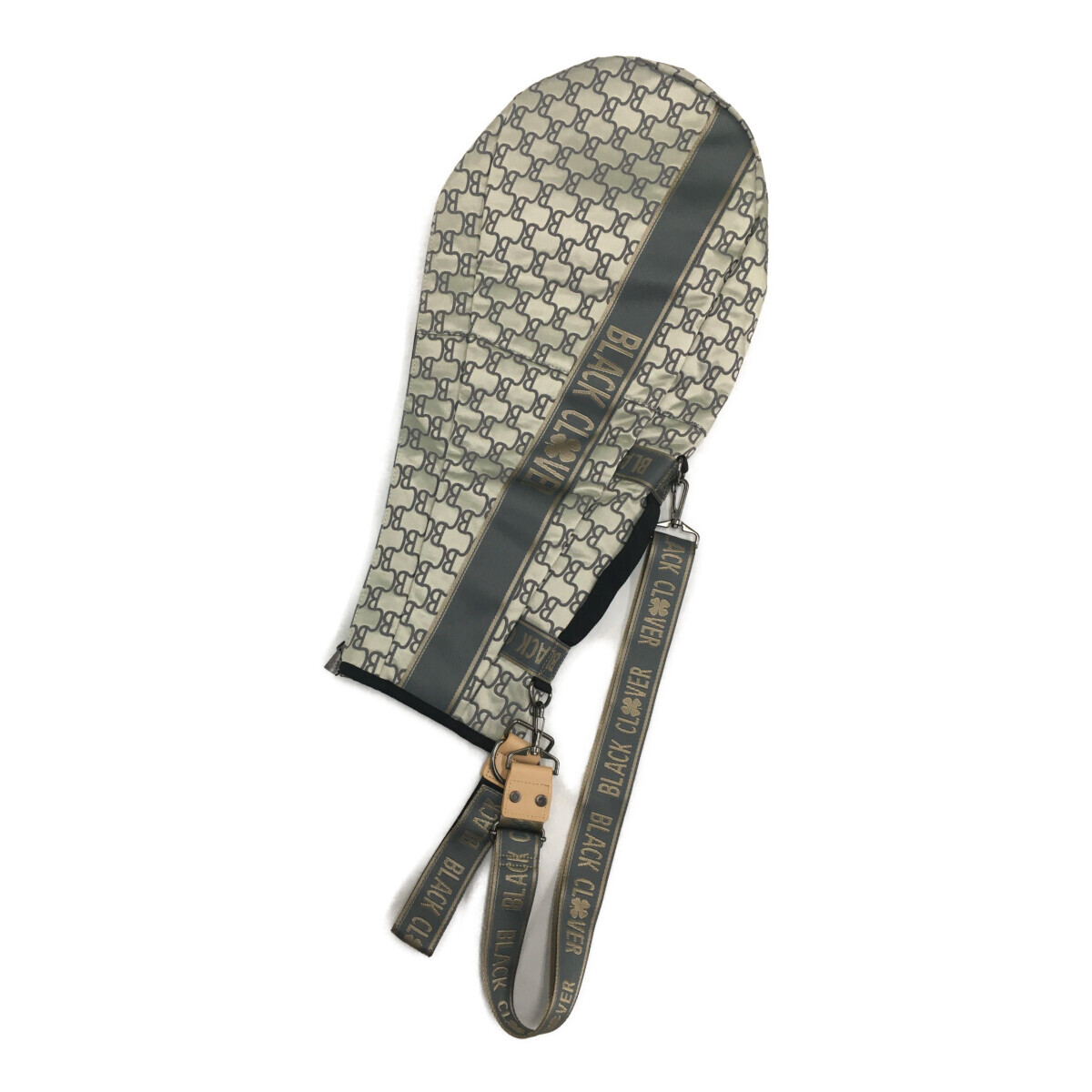 coco 中古 ブラッククローバー BLACK CLOVER クラブケース ゴールドベージュ モノグラムロゴクラブカバー ゴルフ練習場 96873
