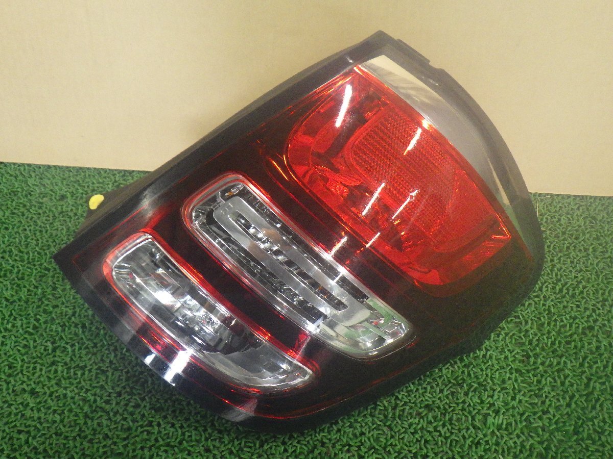  Citroen *C3* right tail lamp *ba Leo *Y1557*S242