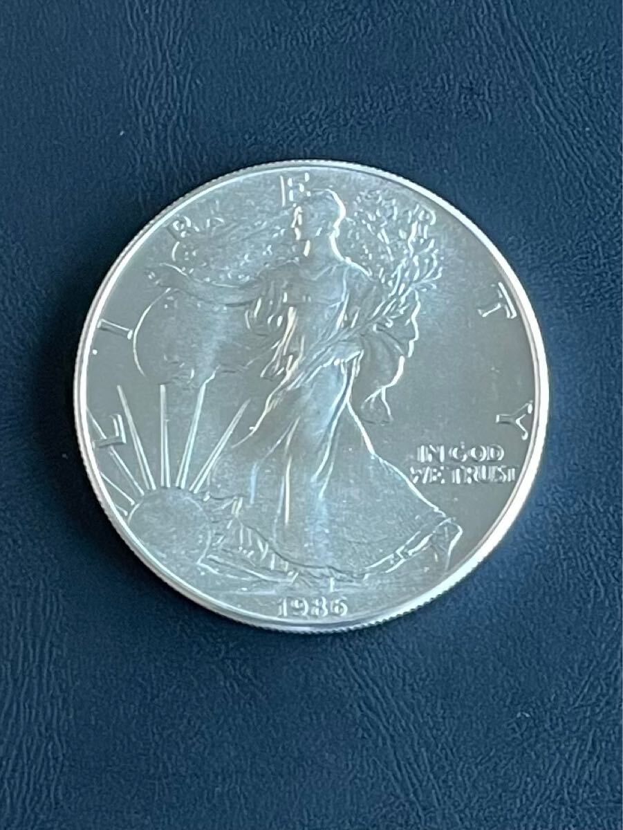 アメリカ　1ドル銀貨　リバティコイン　31.1g Ag999 1986年