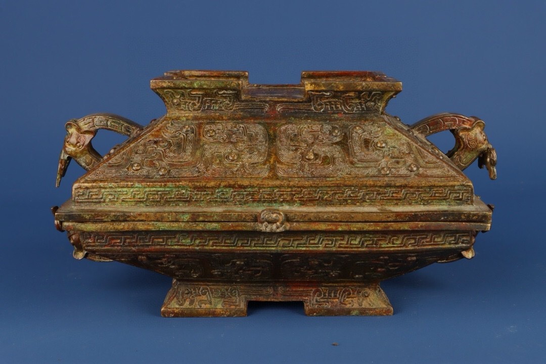 秘藏 清 銅塗金 モザイク 寶石法器 銅製 銅製品 銅器 古銅 置物 秘藏 清 銅塗金 モザイク 寶石法器 銅製 銅製品 銅器 古銅 置物