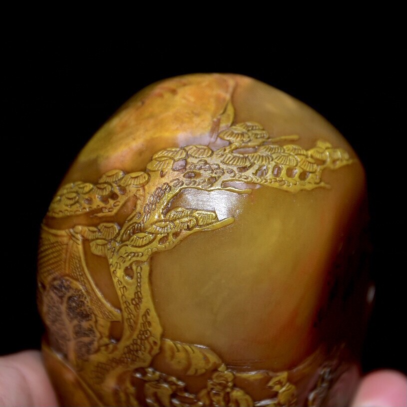 蔵友旧蔵出 寿山石 田黄石 細密彫 松下論道紋印章 箱付 置物 蔵友旧蔵出 寿山石 田黄石 細密彫 松下論道紋印章 箱付 置物