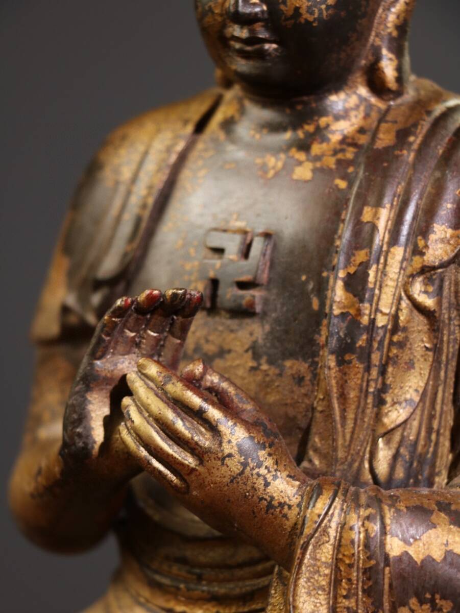 蔵友旧蔵出 銅製 泥金 朱砂 釋迦牟尼像 密宗密教 供養品 仏教 蔵友旧蔵出 銅製 泥金 朱砂 釋迦牟尼像 密宗密教 供養品 仏教