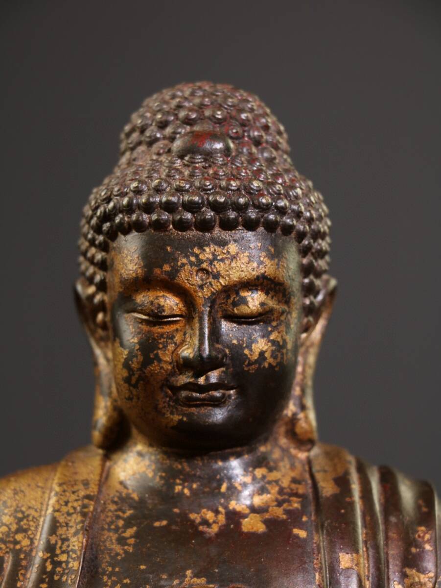 蔵友旧蔵出 銅製 泥金 朱砂 釋迦牟尼像 密宗密教 供養品 仏教 蔵友旧蔵出 銅製 泥金 朱砂 釋迦牟尼像 密宗密教 供養品 仏教