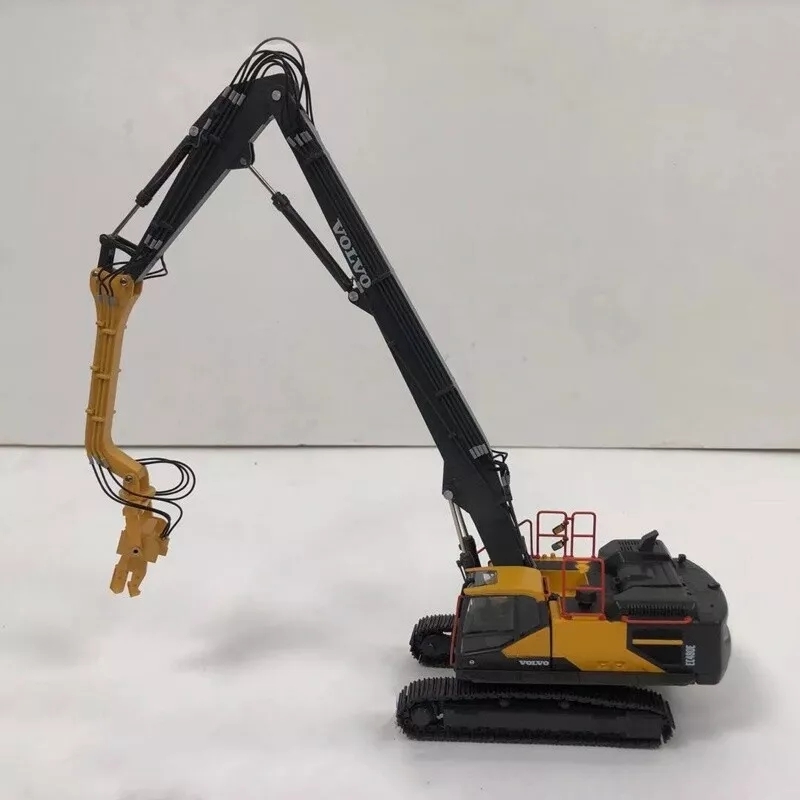 送料無料☆VOLVO EC480E 杭打ち機械 1:50 送料無料☆VOLVO EC480E 杭打ち機械 1:50