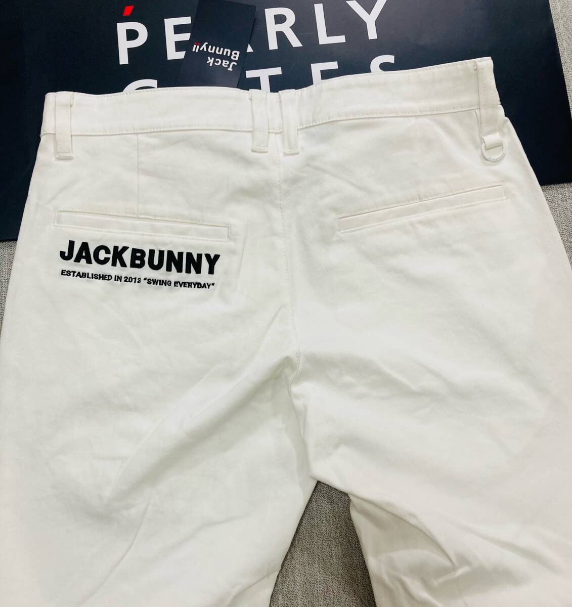 新品 パーリーゲイツ ジャックバニー ストレッチツイルパンツ(5)サイズL/白 PEARLY GATES JACK BUNNY 2024年最新モデル