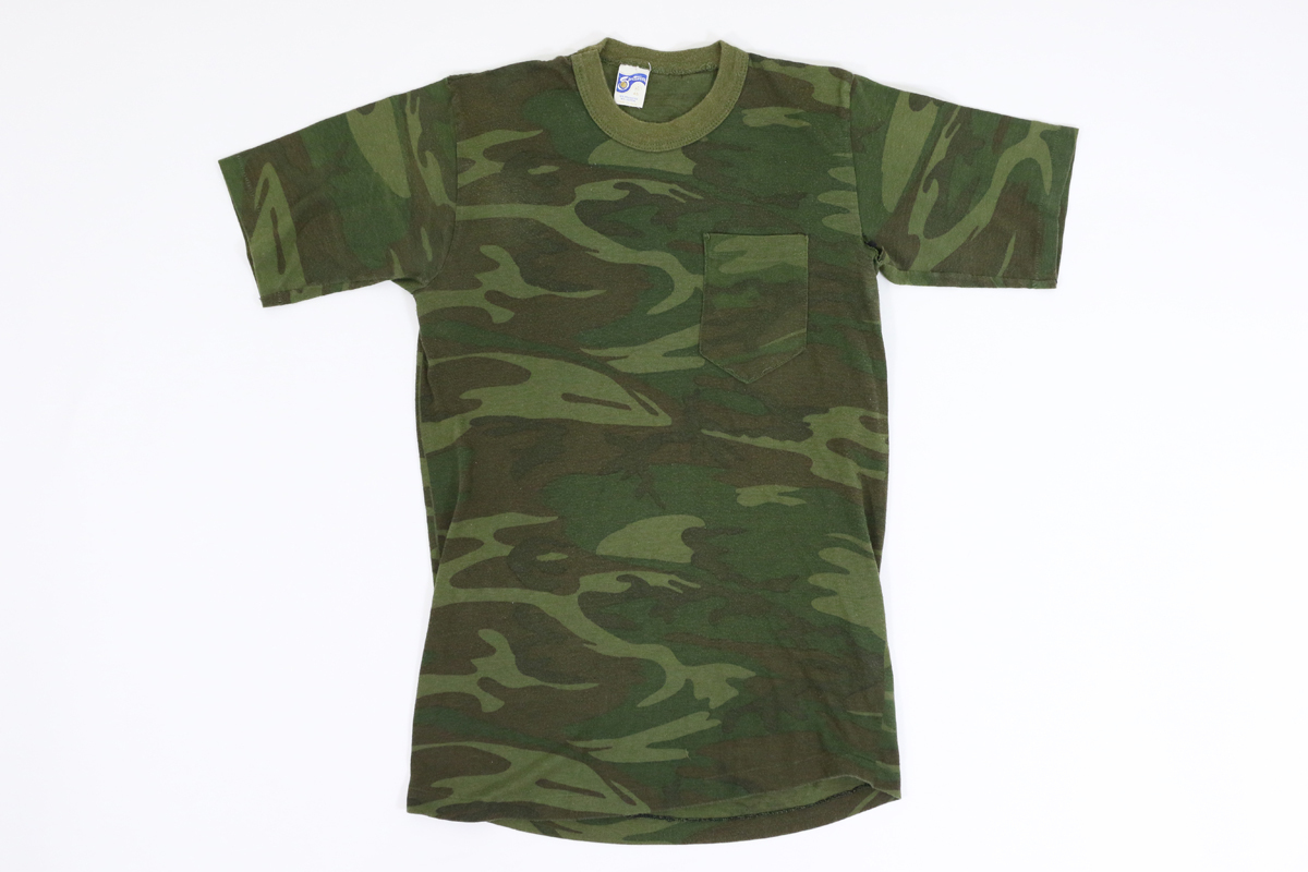 古着 K822 XLサイズ Tシャツ カモ リンガー トリム ビンテージ オリジナル vintage 70 80 90 old オールド USA_画像1