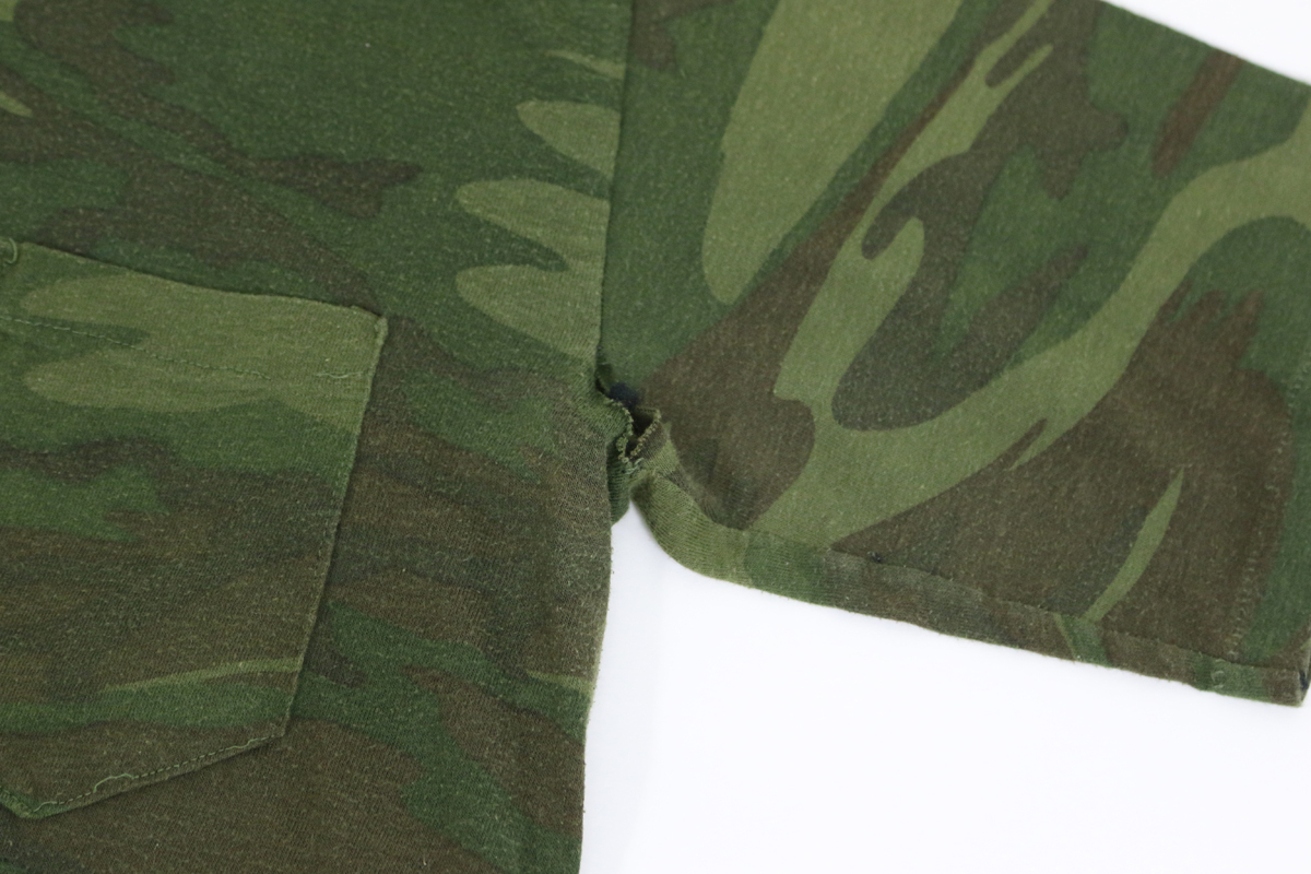 古着 K822 XLサイズ Tシャツ カモ リンガー トリム ビンテージ オリジナル vintage 70 80 90 old オールド USA_画像2
