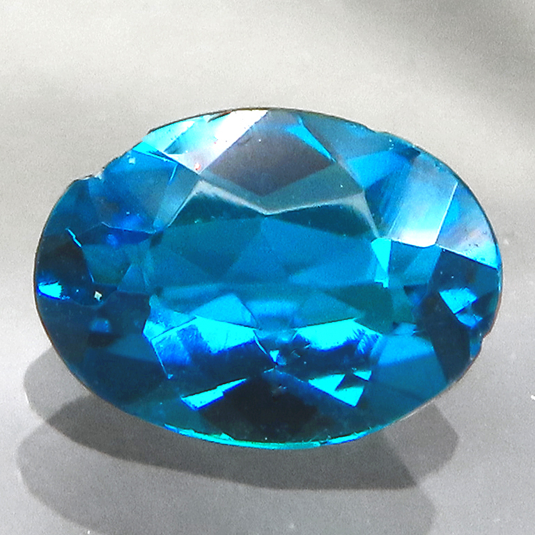 訳あり 特価 ルース ブルーアパタイト 0.657ct トップカラー 美しく濃いネオンブルー ブラジル 瑞浪鉱物展示館 5532