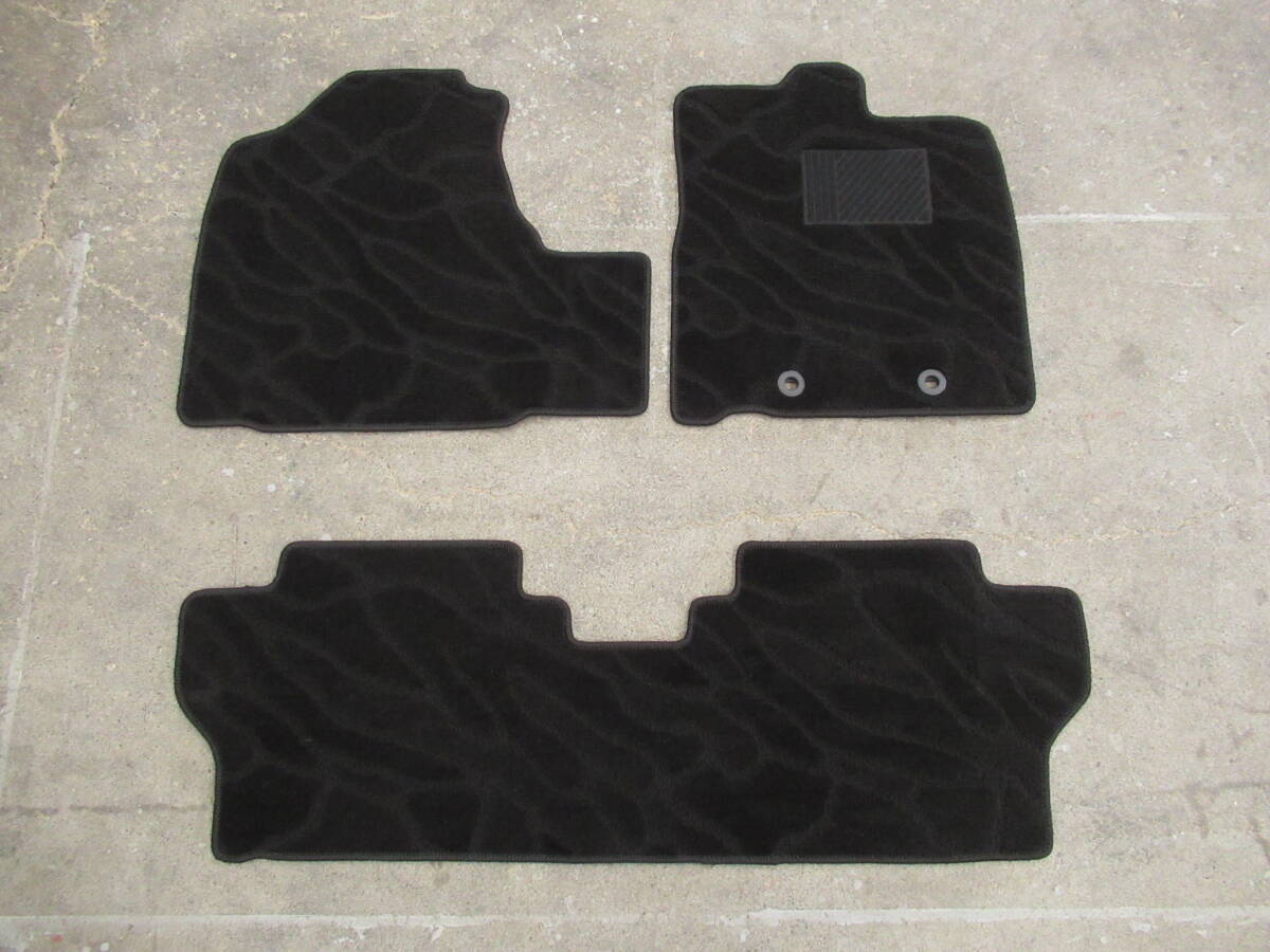 トヨタ ルーミー タンク M900A M910A 平成28年11月~現行モデル フロアマット 黒網柄