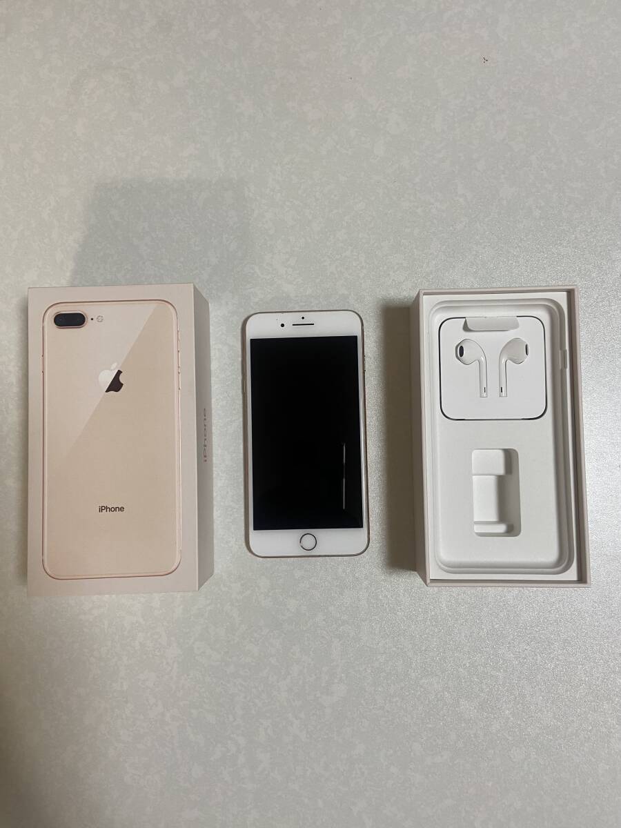 ★iphone 8 plus本体★　256G　中古品　初期化状態　カラー：ゴールド
