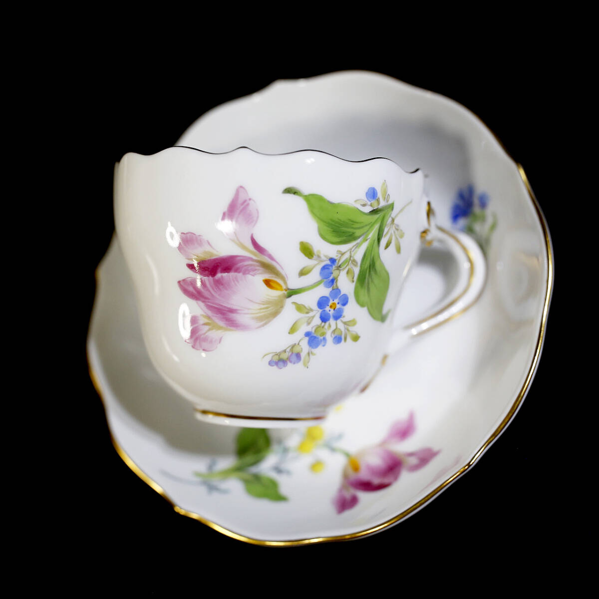Meissen (マイセン) 散らし小花 デミタスカップ&ソーサー【一級 Meissen (マイセン) 散らし小花 デミタスカップ&ソーサー【一級