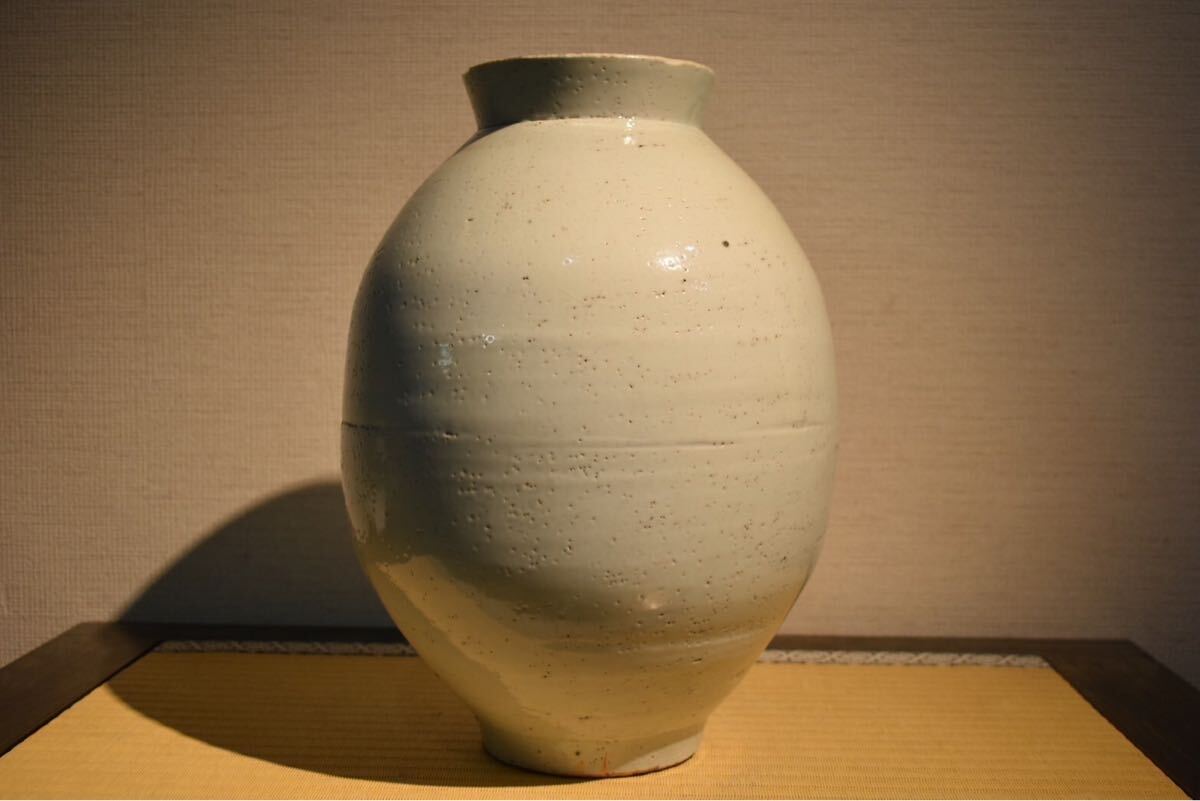 真】李朝 白磁 壷 提灯壷 5591|工芸品 真】李朝 白磁 壷 提灯壷 5591|工芸品