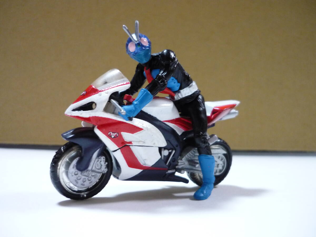 中古トレーディングフィギュア 仮面ライダー1号&サイクロン1号 中古トレーディングフィギュア 仮面ライダー1号&サイクロン1号