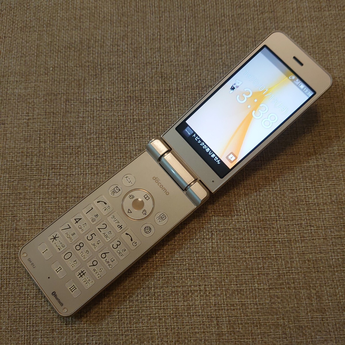 キズ無美品 SH-01J docomo ゴールド 