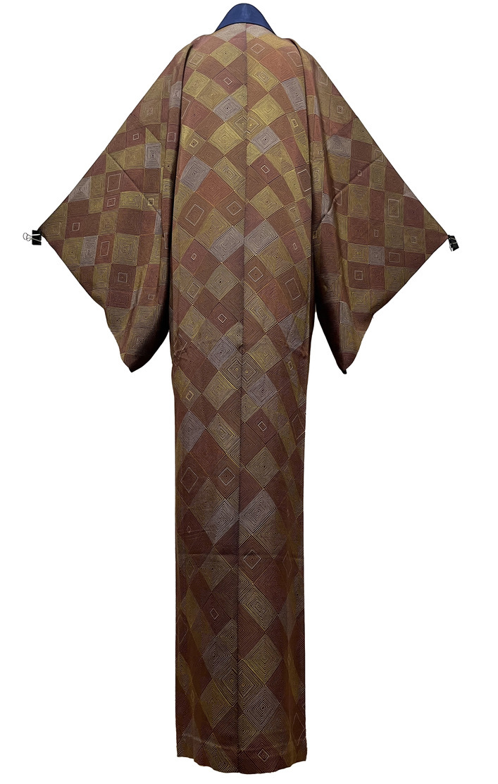 正絹 男性用 長襦袢 / 裄66cm 身丈142.5cm / ブラウン / 珍柄 / 状態よし / 同梱可 / 襦袢のみの販売です