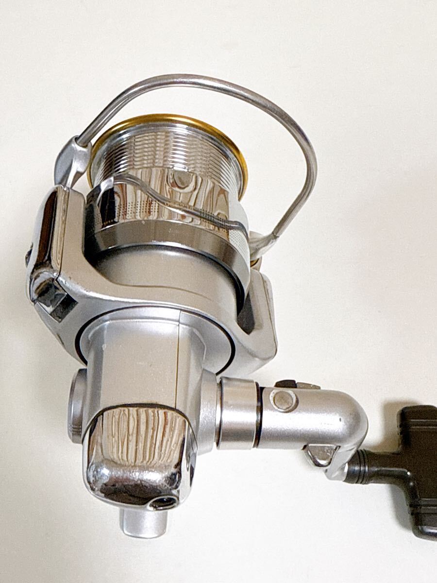 希少品 ダイワ 04 ルビアス 2506 DAIWA LUVIAS スピニングリール 希少品 ダイワ 04 ルビアス 2506 DAIWA LUVIAS スピニングリール