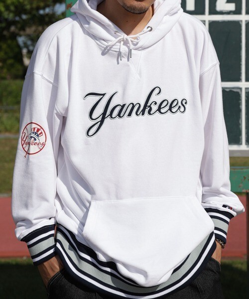 【新品・送料込】MLB ヤンキース プルオーバー パーカー XLサイズ._画像5
