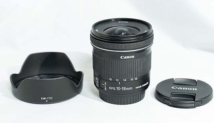 【超広角ズーム・送料無料】EF-S10-18mm F4.5-5.6 IS STM 　フード付き