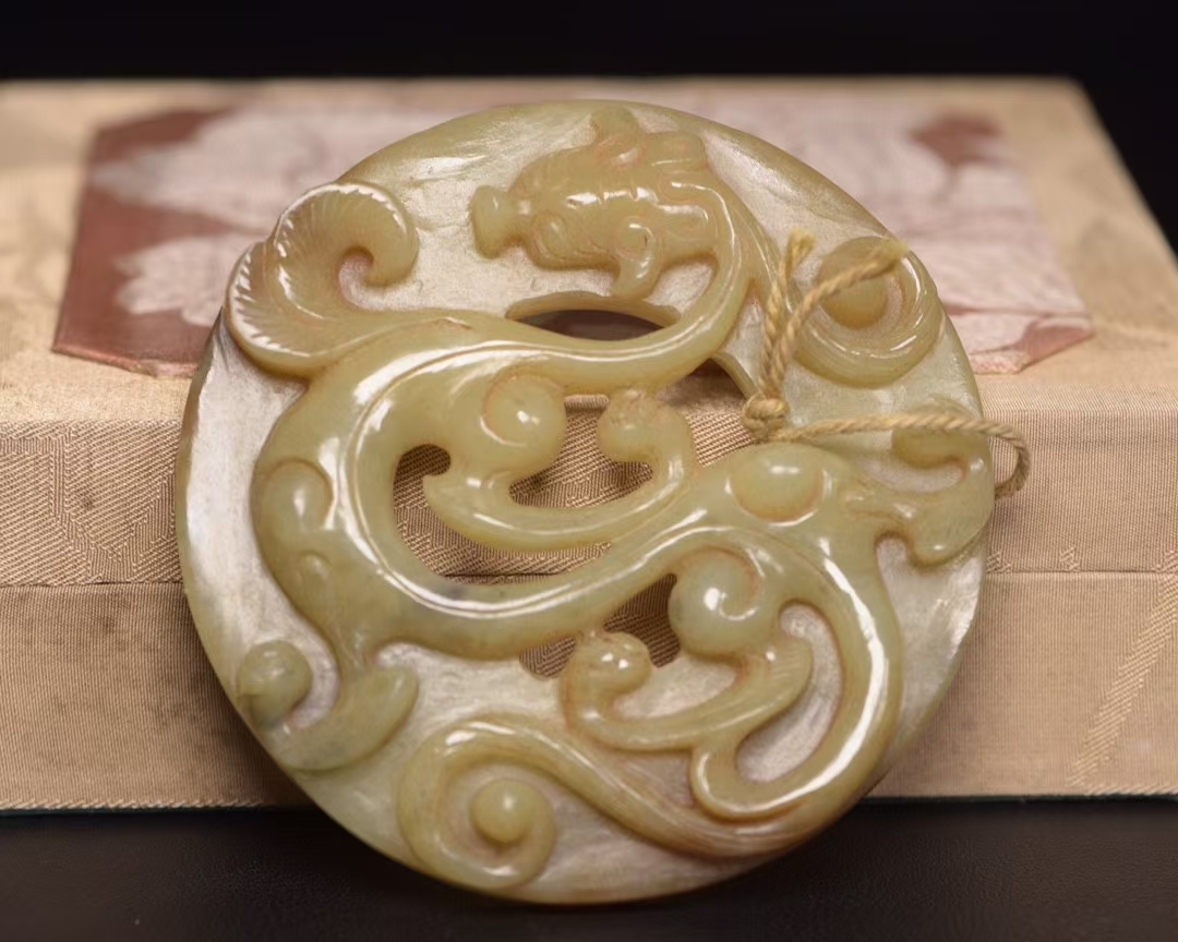 骨董*珍藏*清*古和田玉*羊脂玉*細密彫*玉豚龍】極細工 古賞物 骨董*珍藏*清*古和田玉*羊脂玉*細密彫*玉豚龍】極細工 古賞物