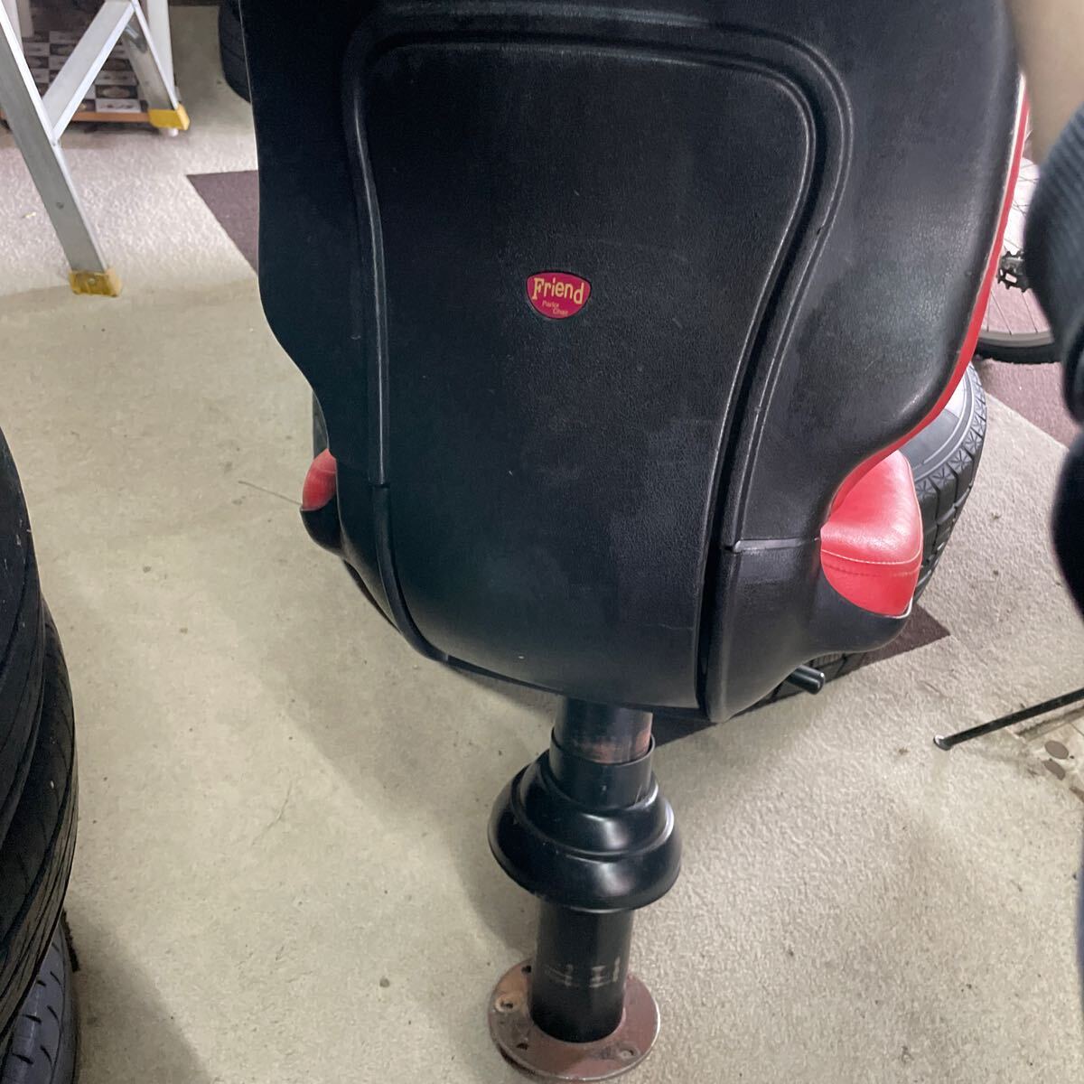 パチンコ店イス パーラーチェア 中古椅子 赤色 スロット椅子 パチンコ店イス パーラーチェア 中古椅子 赤色 スロット椅子