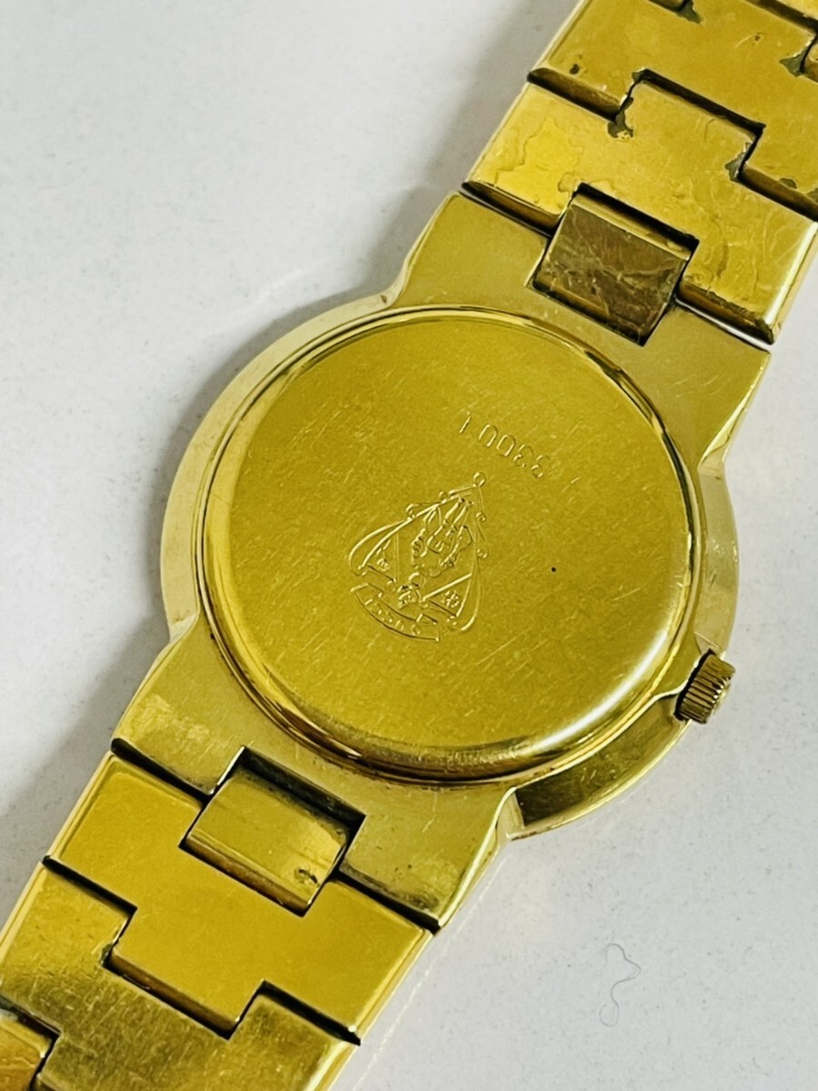 中古品 稼働 GUCCI グッチ 腕時計 3300L ゴールドカラー 103