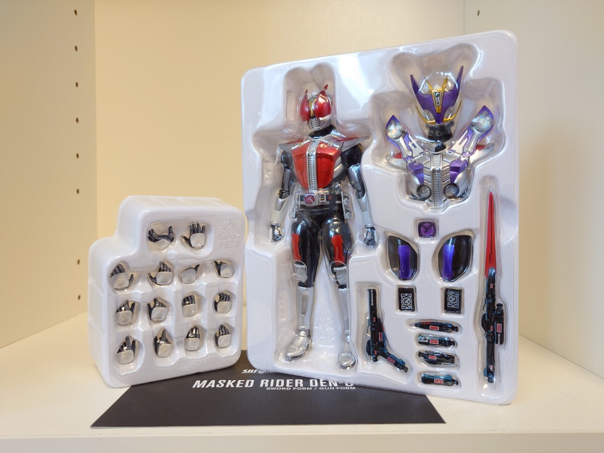 開封品】 S.H.Figuarts 真骨彫製法 仮面ライダー 電王 ソード