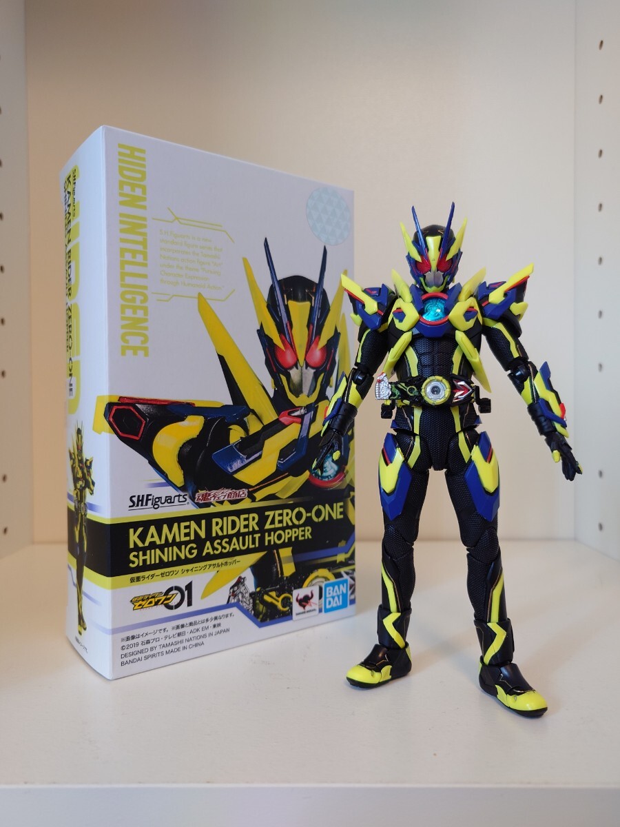 【開封品】 魂ウェブ商店限定 S.H.Figuarts 仮面ライダー ゼロワン シャイニングアサルトホッパー フィギュアーツ プレミアムバンダイ