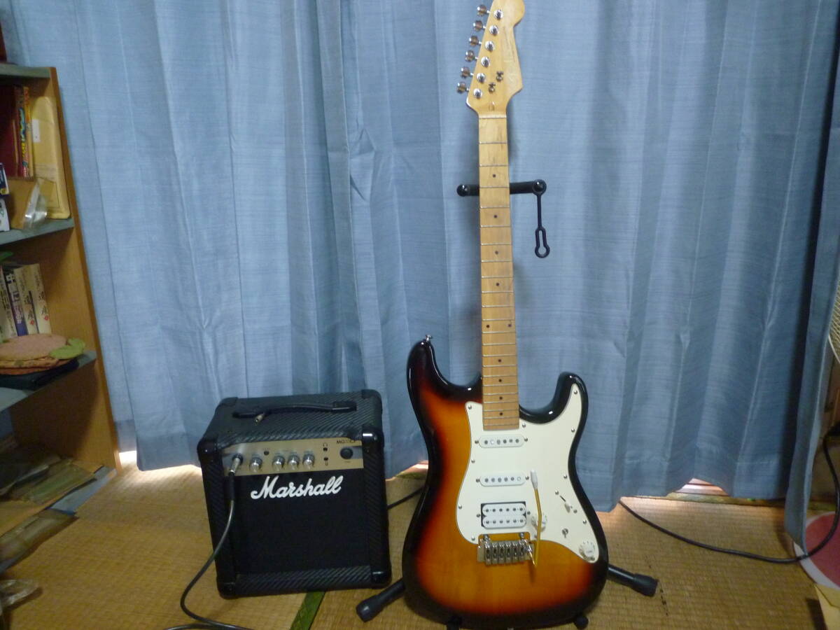 Rayfield RST-320 ストラトタイプ ギター 中古 Rayfield レイ