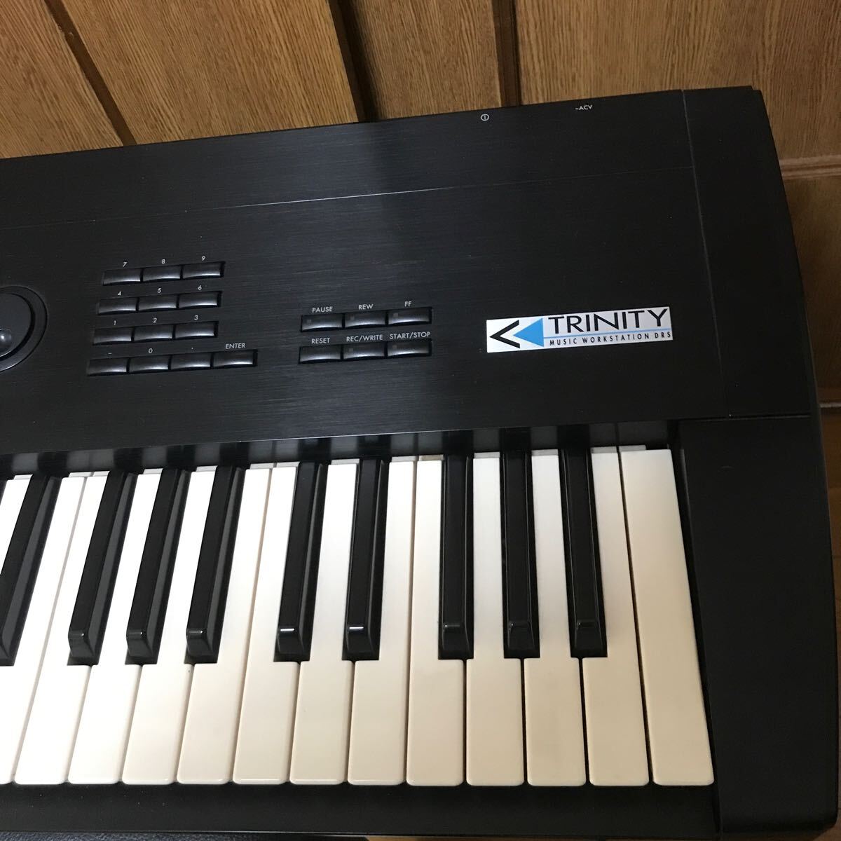 KORG trinity ブラック コルグ シンセサイザー キーボード KORG trinity ブラック コルグ シンセサイザー キーボード