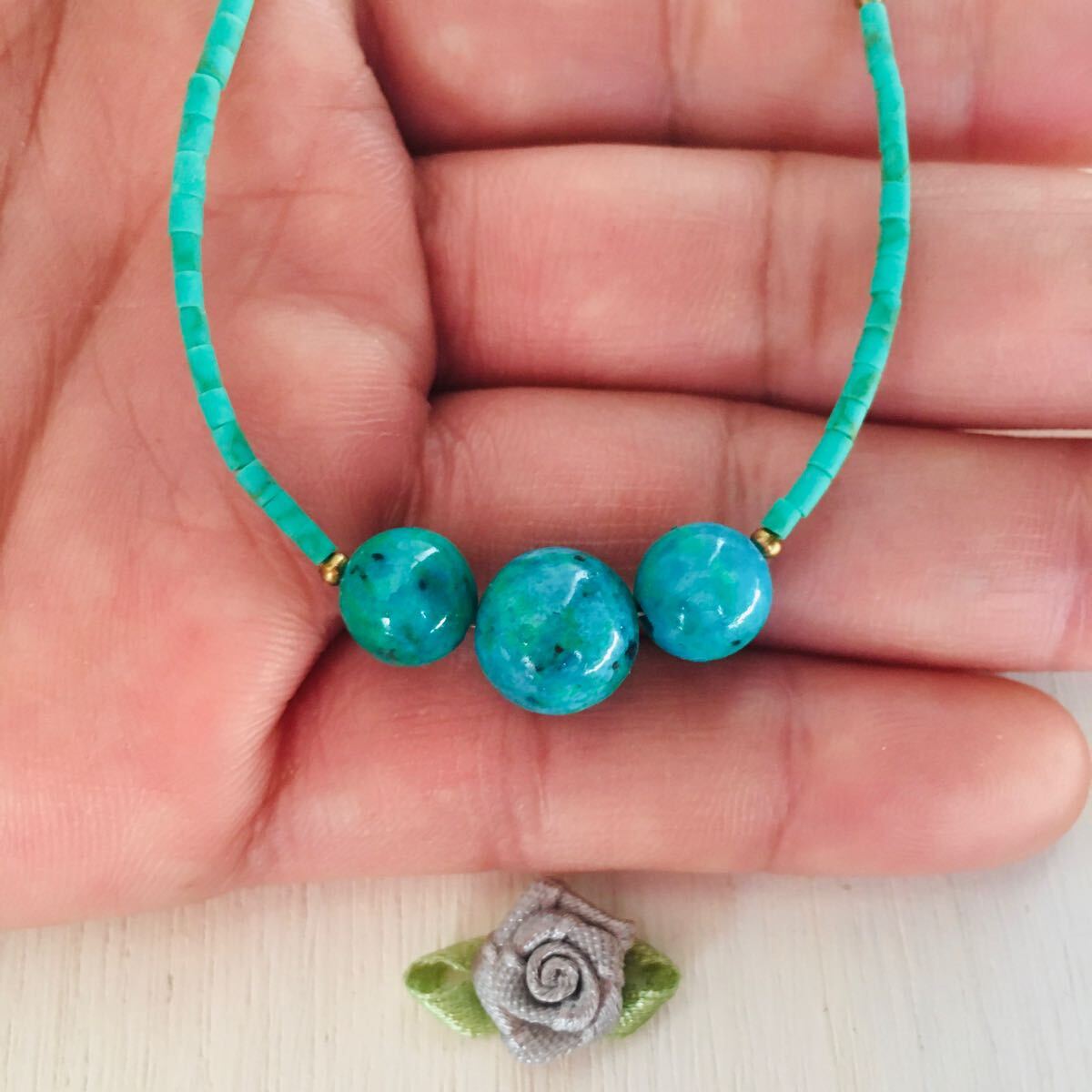 ターコイズグリーン3粒☆ターコイズエメラルドグリーンネックレス_画像9