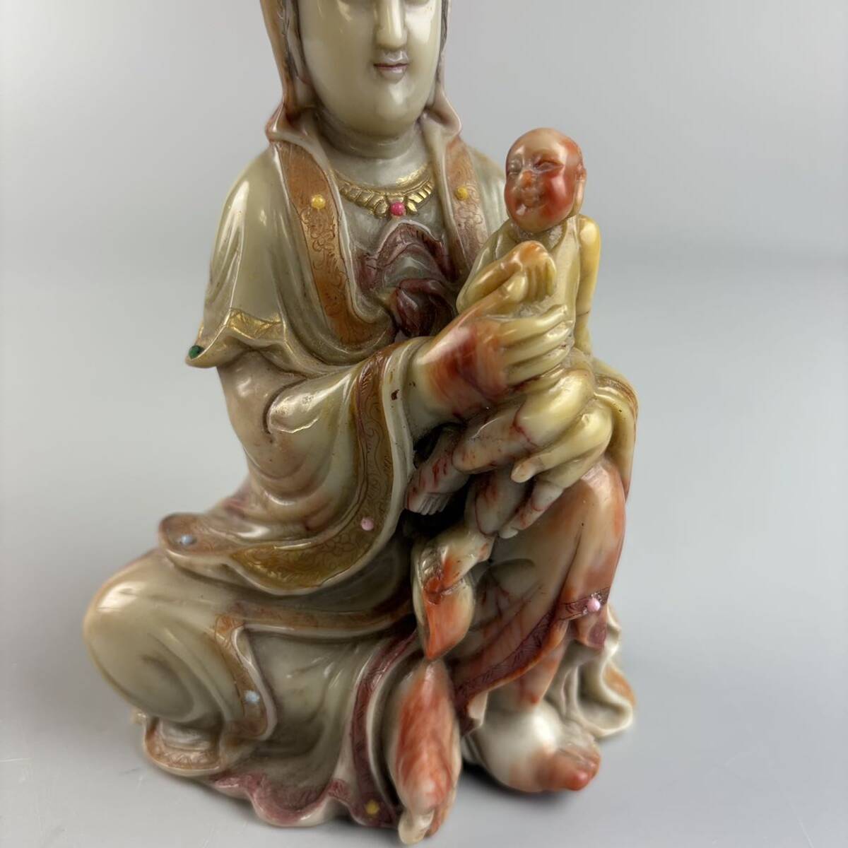 中国 玉石寿山石彫刻 観音座像 仏像 置物 V R3271 （◇木彫り