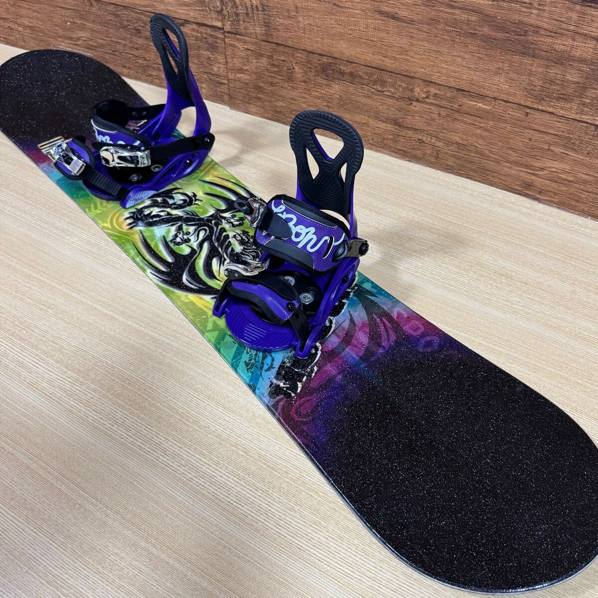 SPOON スプーン キッズ ジュニア スノーボード 128cm SPOON スプーン キッズ ジュニア スノーボード 128cm