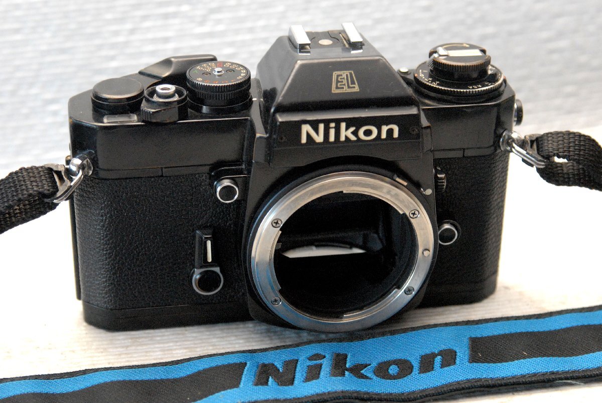 Nikon ニコン 人気の高級一眼レフカメラ Nikomat EL2（黒）ボディ 希少な作動品（腐食なし）