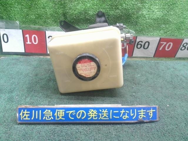 トヨタ 100ランクル 100系 VXリミテッド G 前期 HDJ101K AHCユニット LA182-035 未チェック 汚れ有り 現状販売 中古