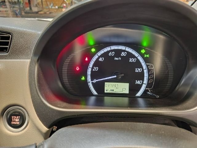 三菱 eKワゴン G B11W スピードメーター 速度計 動作OK 8100C368 OT34563 VPFA0F-10849 37,257km レンズ傷有り 現(xiàn)狀販売 中古