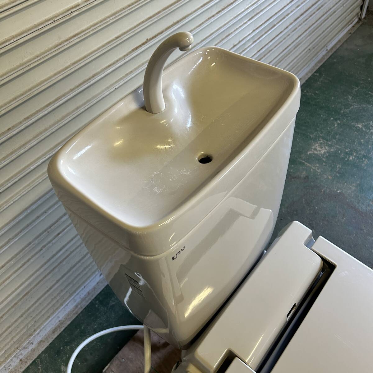 横浜鶴見より【直接引き取り限定】TOTO 幼児用小便器 U310GY 横浜鶴見より【直接引き取り限定】TOTO 幼児用小便器 U310GY