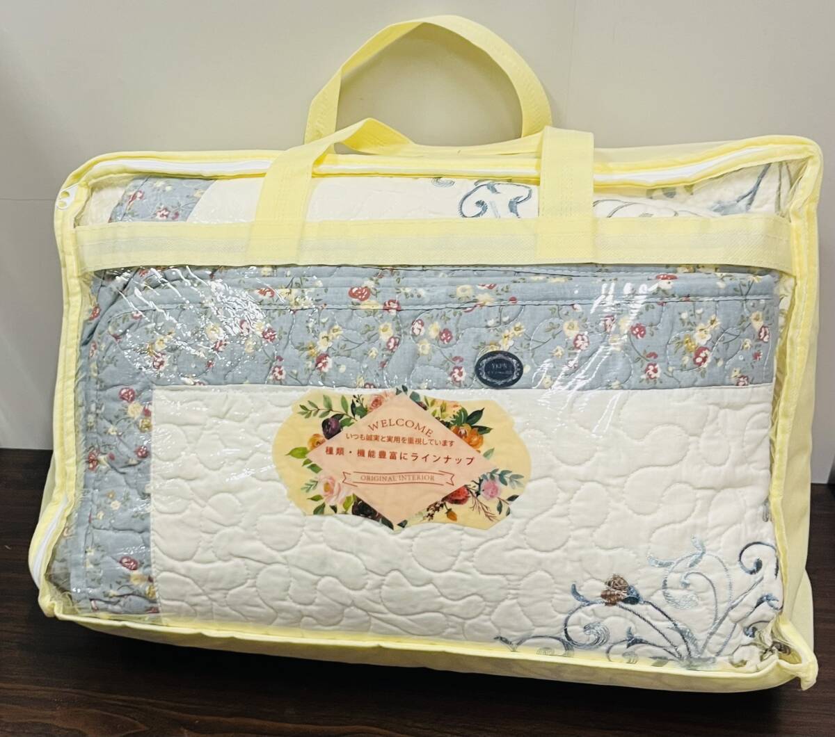 未使用品　花柄刺繍ベッドカバー キルトカバーレット 3点セット